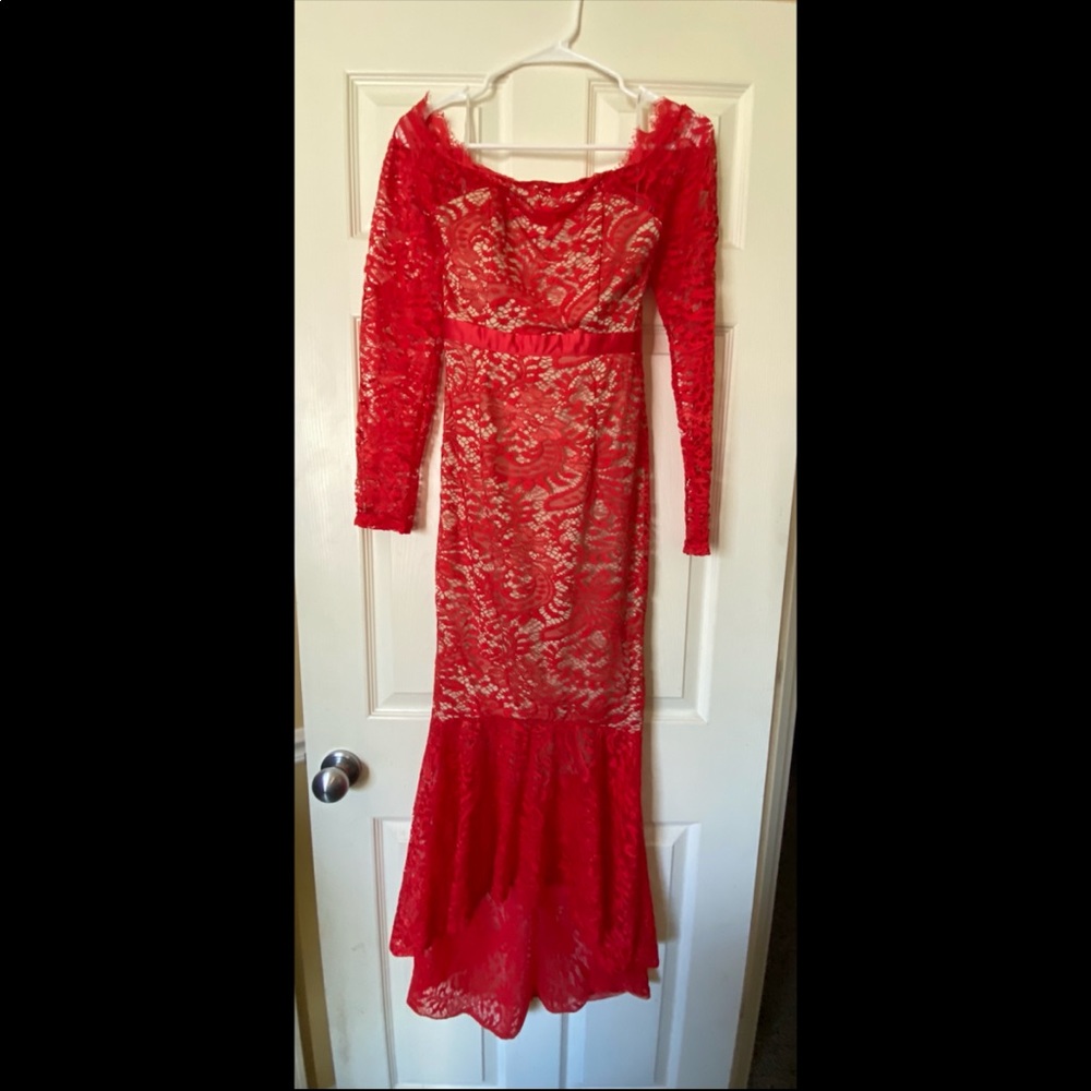 Red Lace Holiday Midi Dress